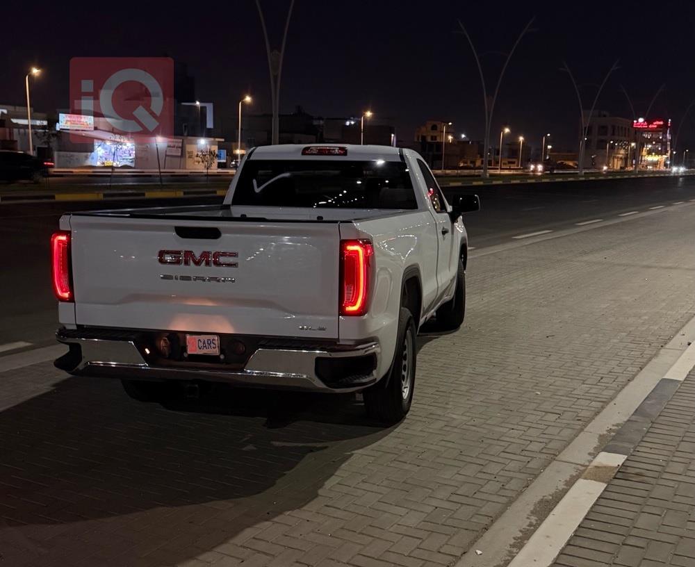 GMC Sierra